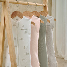 Swaddles